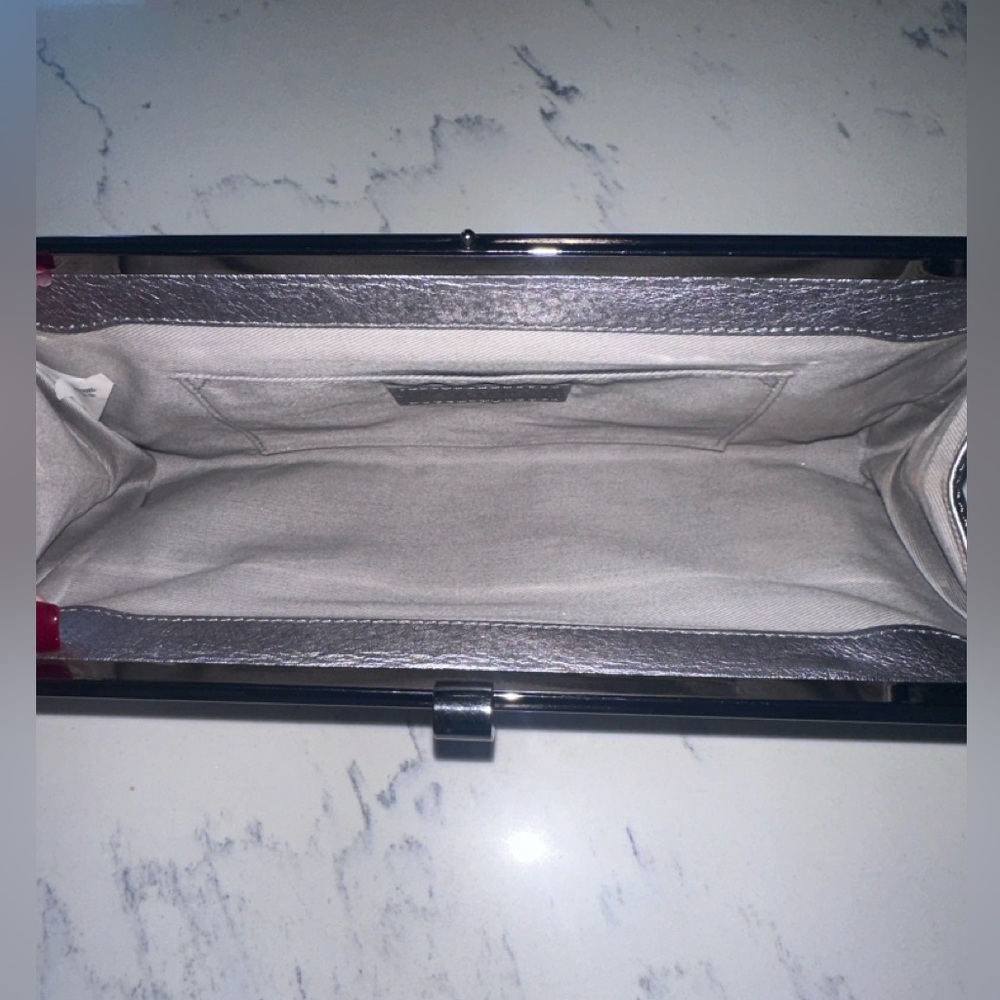 Women’s J. Crew Metallic Grey 100% Leather Pebble Clutch Wallet - Picture 4 of 8